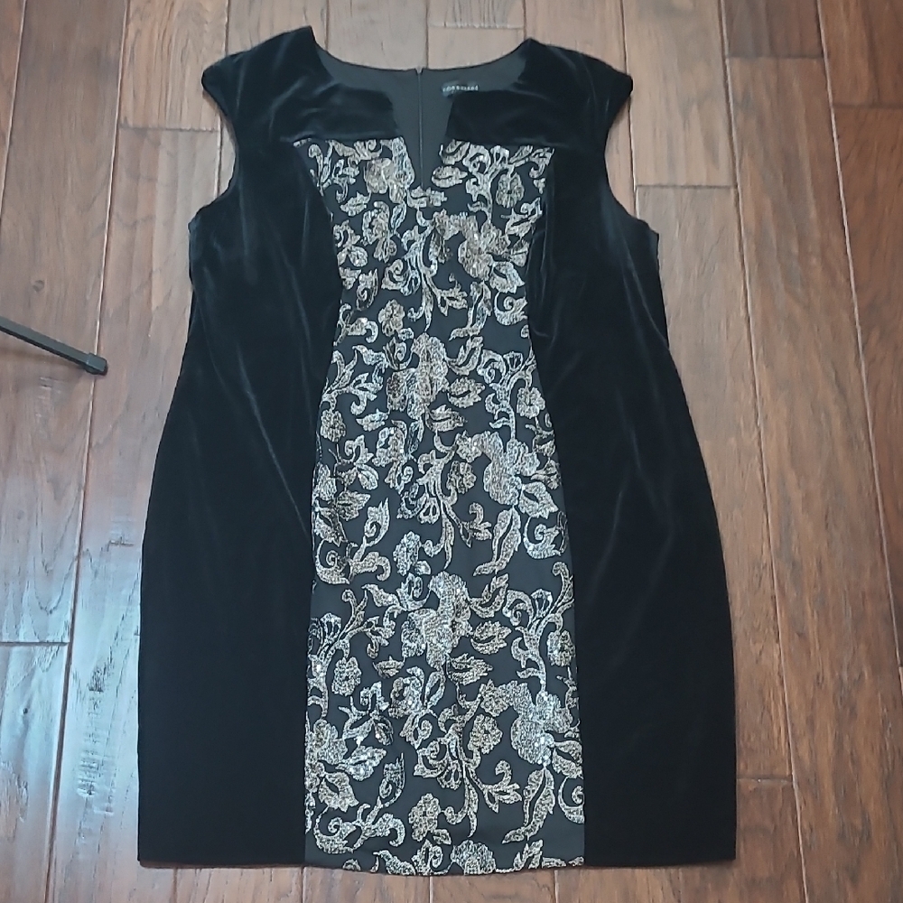 NWT Connected Apparel Sleeveless Black Velvet Dress with Silver Sequin Panel 22W